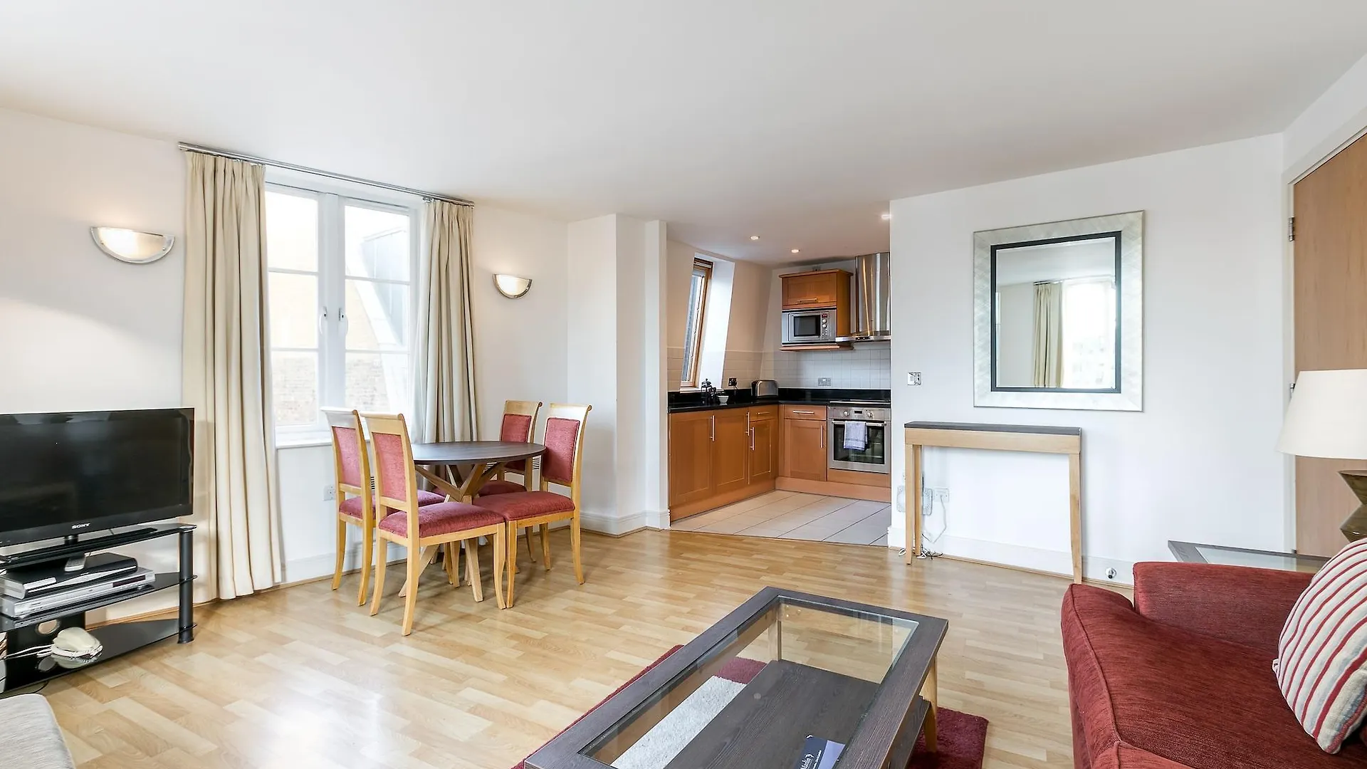 Marlin Apartments London City - Queen Street 4*,