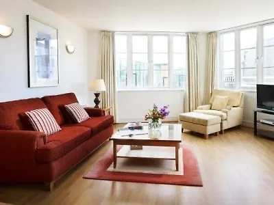 Marlin Apartments London City - Queen Street 4*,